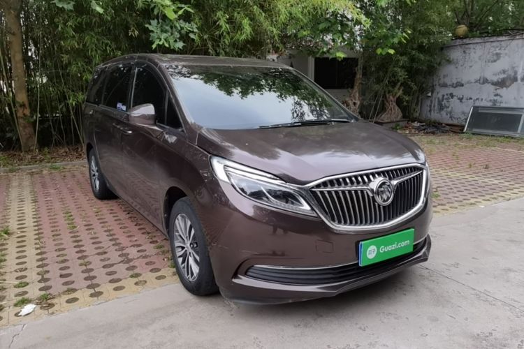 Used Buick GL8 2017 ES 28T Luxury Model China V Standard Front Right 45 Deg