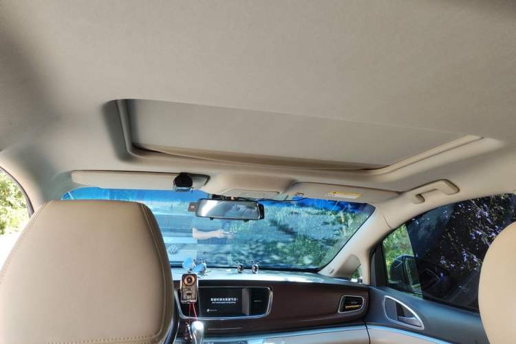 Used Buick GL8 2017 25S Prestige Version China V Standard Headliner