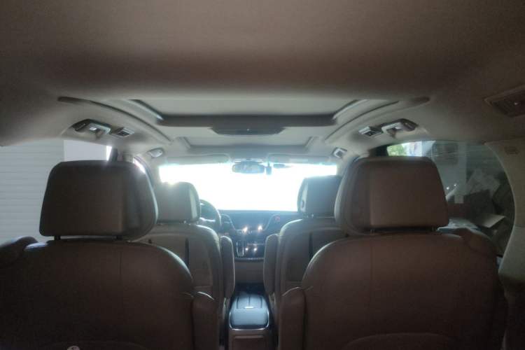 Used Buick GL8 2017 ES 28T Flagship Model China V Standard Headliner