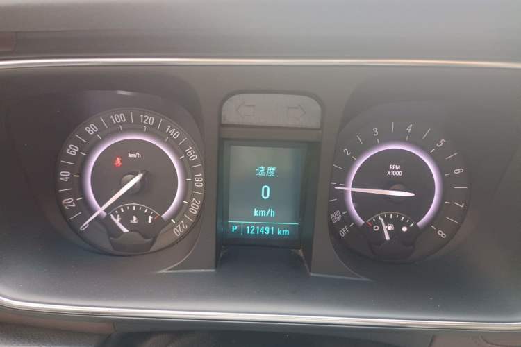 Used Buick GL8 2017 25S Comfort Version China V Standard Instrument Cluster