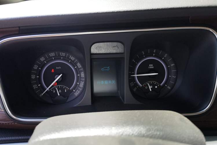 Used Buick GL8 2017 25S Comfort Version China V Standard Instrument Cluster
