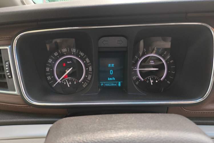 Used Buick GL8 2017 25S Luxury Version China V Standard Instrument Cluster