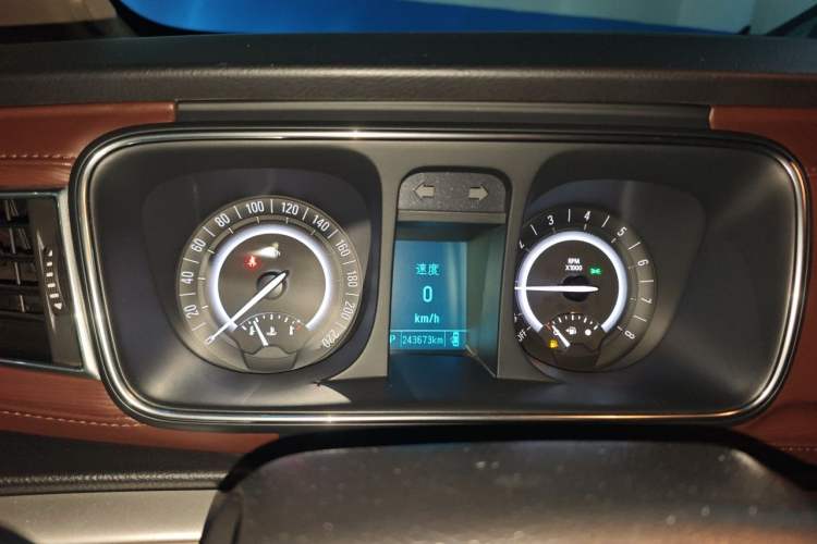 Used Buick GL8 2017 25S Luxury Version China V Standard Instrument Cluster
