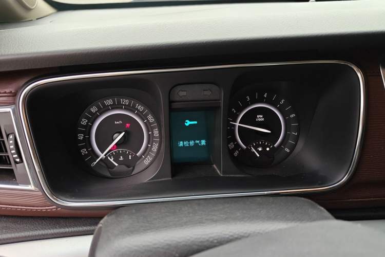 Used Buick GL8 2017 25S Comfort Version China V Standard Instrument Cluster