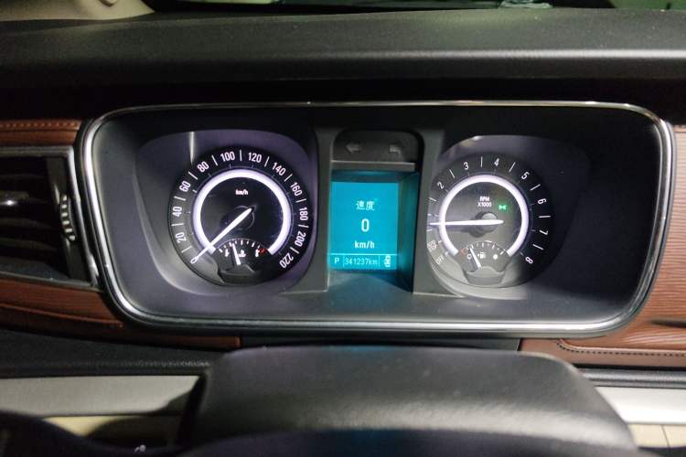 Used Buick GL8 2017 25S Luxury Version China V Standard Instrument Cluster
