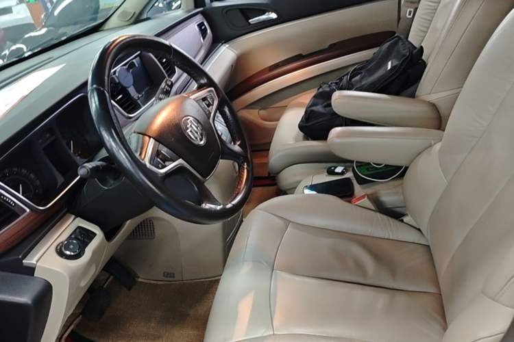 Used Buick GL8 2017 25S Luxury Version China V Standard Left Front Seat