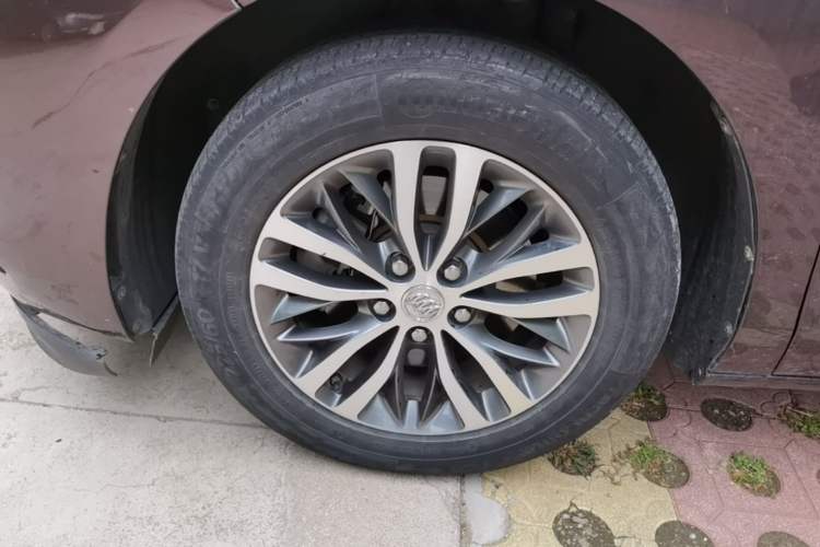 Used Buick GL8 2017 ES 28T Luxury Model China V Standard Left Front Wheel Hub