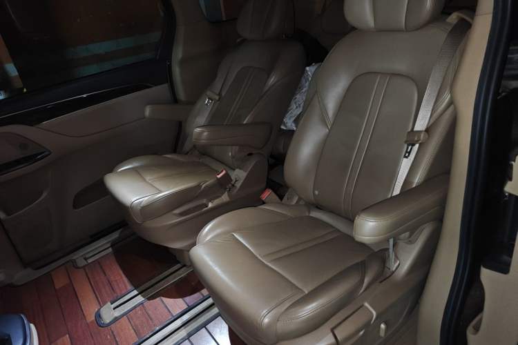 Used Buick GL8 2017 ES 28T Premium Version China V Standard Left Rear Seat