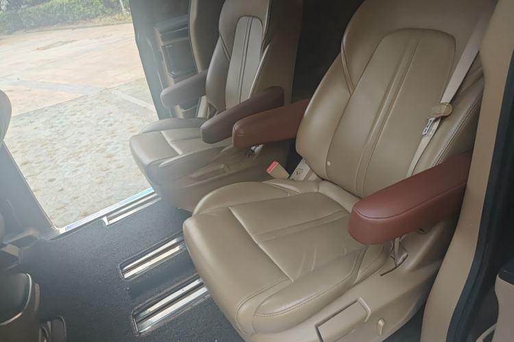 Used Buick GL8 2017 ES 28T Premium Version China V Standard Left Rear Seat