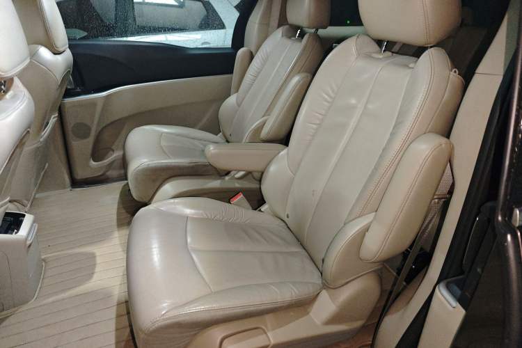 Used Buick GL8 2017 25S Luxury Version China V Standard Left Rear Seat