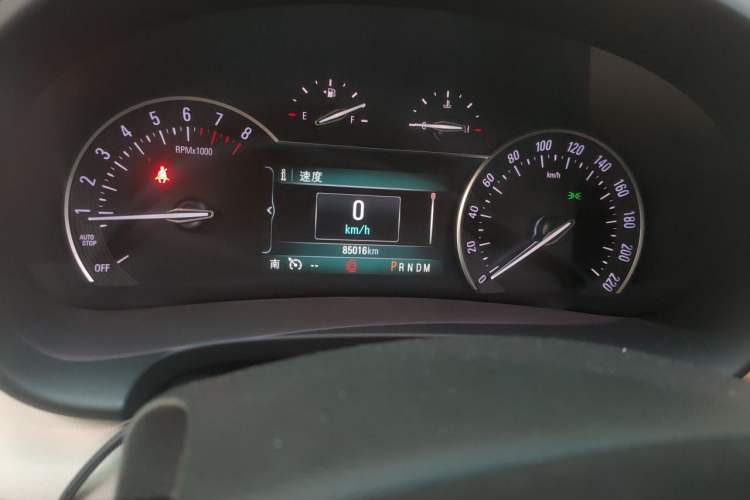 Used Buick GL8 2017 ES 28T Comfort Model China V Standard Odometer Close Up