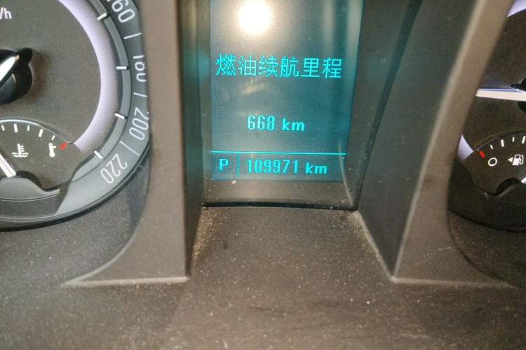 Used Buick GL8 2017 25S Comfort Version China V Standard Odometer Close Up