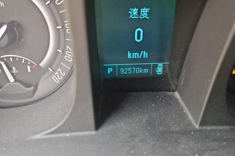 Used Buick GL8 2017 25S Prestige Version China V Standard Odometer Close Up
