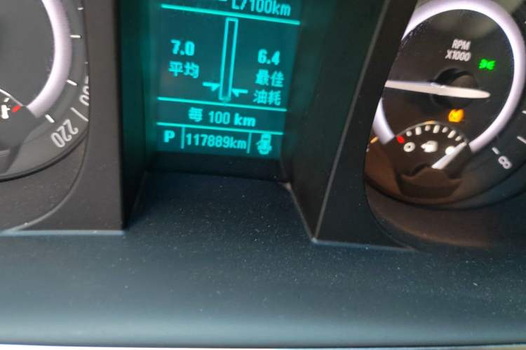 Used Buick GL8 2017 25S Prestige Version China V Standard Odometer Close Up