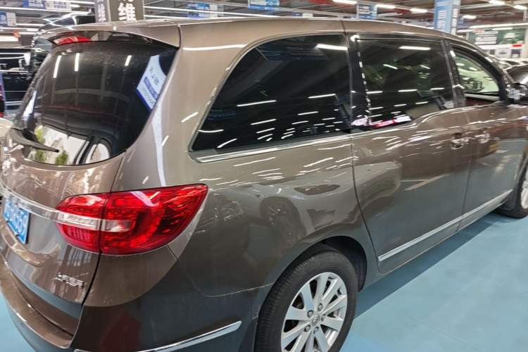 Used Buick GL8 2017 25S Luxury Version China V Standard Rear Right 45 Deg