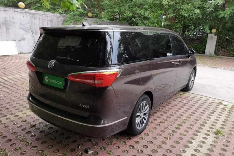 Used Buick GL8 2017 ES 28T Luxury Model China V Standard Rear Right 45 Deg