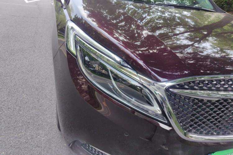 Used Buick GL8 2017 28T Avenir Avia National Emission Standard V Right Front Headlight