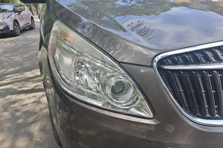 Used Buick GL8 2017 25S Prestige Version China V Standard Right Front Headlight