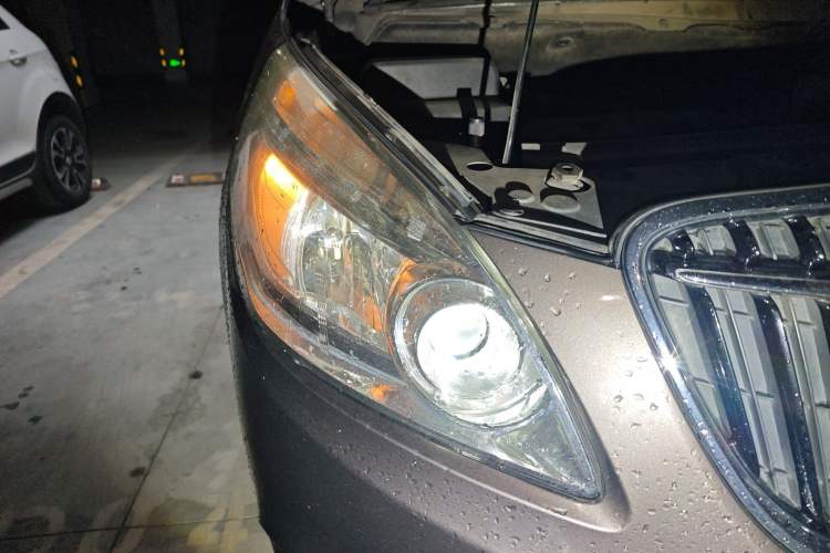Used Buick GL8 2017 25S Luxury Version China V Standard Right Front Headlight