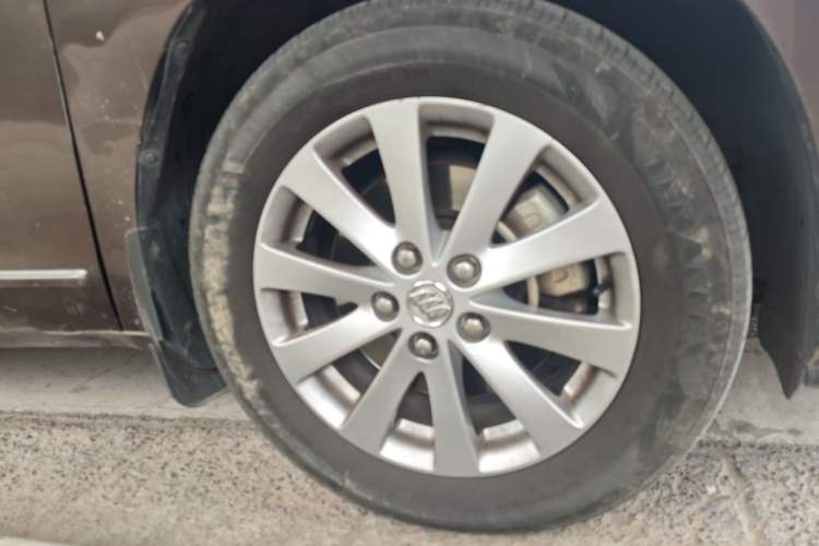 Used Buick GL8 2017 25S Luxury Version China V Standard Right Front Wheel Hub