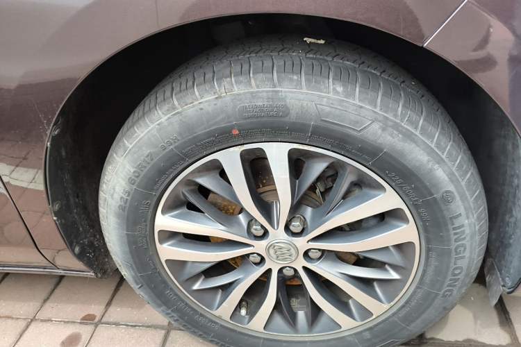 Used Buick GL8 2017 ES 28T Luxury Model China V Standard Right Front Wheel Hub