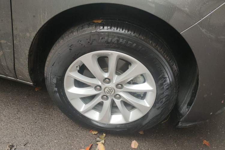 Used Buick GL8 2017 ES 28T Comfort Model China V Standard Right Front Wheel Hub