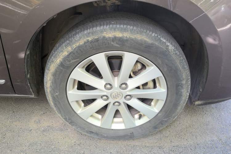 Used Buick GL8 2017 25S Luxury Version China V Standard Right Front Wheel Hub