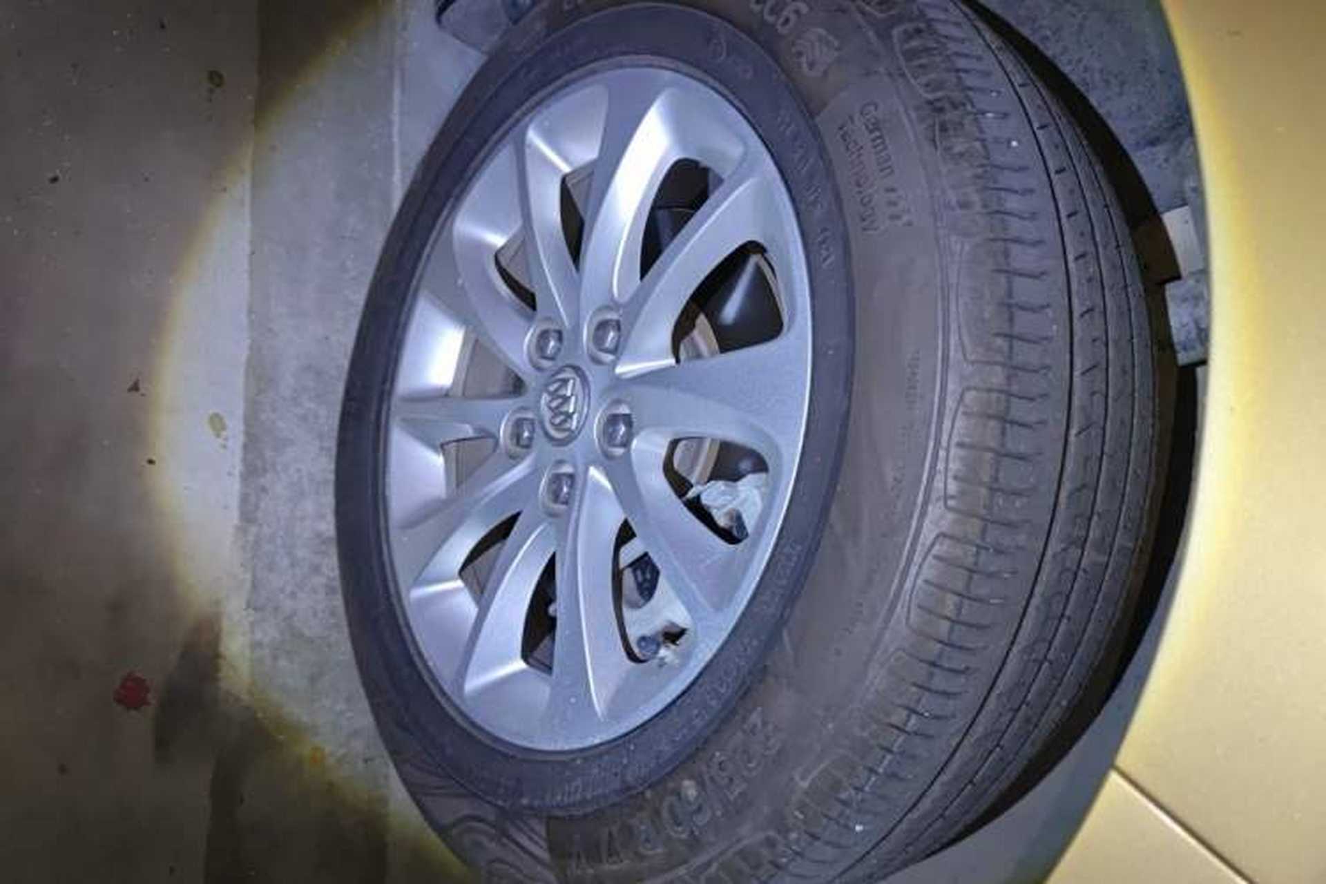 Used Buick GL8 2017 ES 28T Comfort Model China V Standard Right Front Wheel Hub