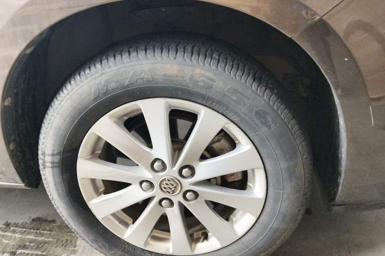 Used Buick GL8 2017 25S Comfort Version China V Standard Right Front Wheel Hub