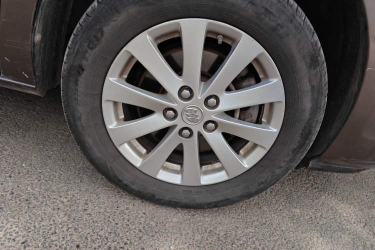 Used Buick GL8 2017 25S Luxury Version China V Standard Right Front Wheel Hub