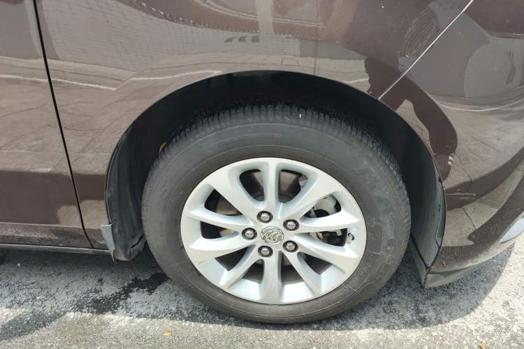 Used Buick GL8 2017 ES 28T Comfort Model China V Standard Right Front Wheel Hub