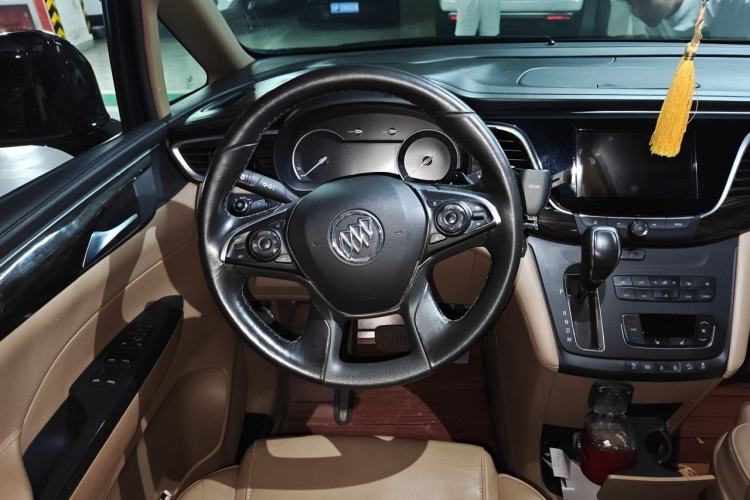 Used Buick GL8 2017 ES 28T Premium Version China V Standard Steering Wheel