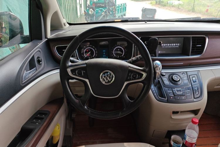 Used Buick GL8 2017 25S Luxury Version China V Standard Steering Wheel