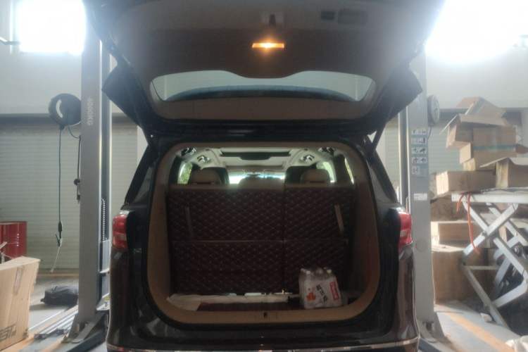 Used Buick GL8 2017 ES 28T Flagship Model China V Standard Trunk