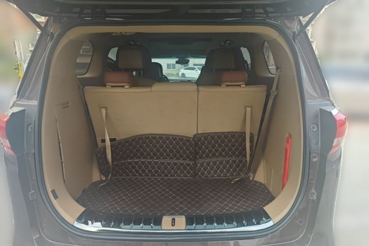 Used Buick GL8 2017 ES 28T Premium Version China V Standard Trunk