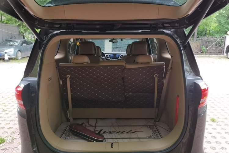 Used Buick GL8 2017 ES 28T Luxury Model China V Standard Trunk
