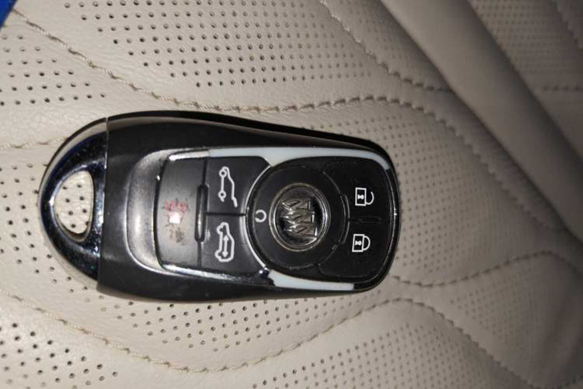 Used Buick GL8 2017 28T Avenir Avia National Emission Standard V Vehicle Key