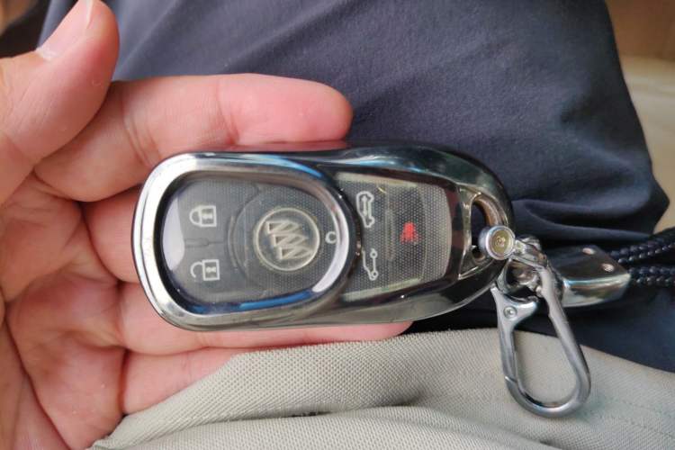Used Buick GL8 2017 ES 28T Flagship Model China V Standard Vehicle Key