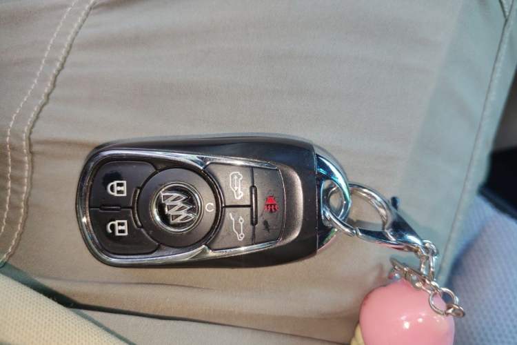 Used Buick GL8 2017 28T Avenir Avia National Emission Standard V Vehicle Key