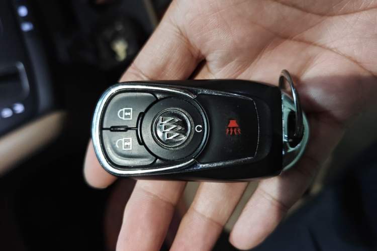 Used Buick GL8 2017 ES 28T Premium Version China V Standard Vehicle Key