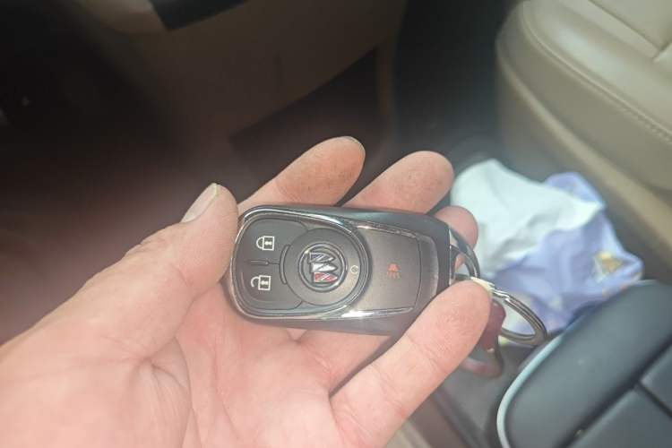 Used Buick GL8 2017 ES 28T Premium Version China V Standard Vehicle Key