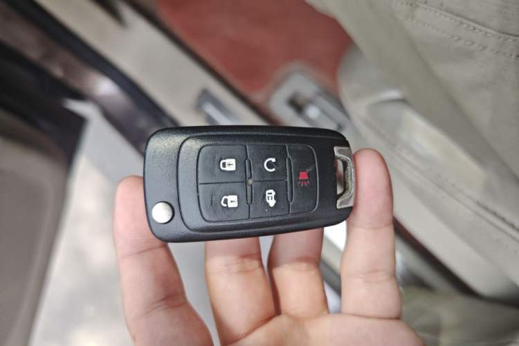 Used Buick GL8 2017 25S Prestige Version China V Standard Vehicle Key