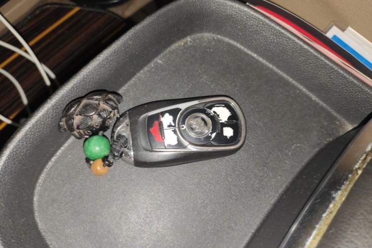 Used Buick GL8 2017 ES 28T Flagship Model China V Standard Vehicle Key