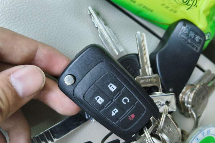 Used Buick GL8 2017 25S Prestige Version China V Standard Vehicle Key