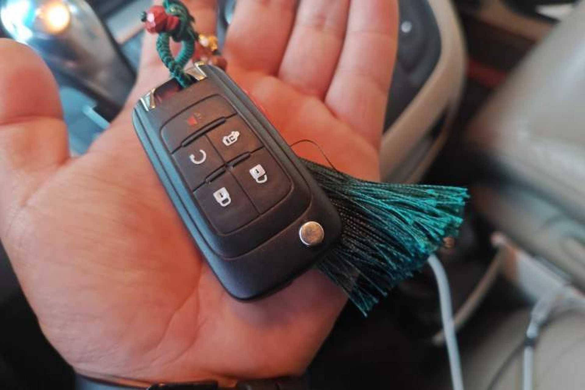 Used Buick GL8 2017 25S Prestige Version China V Standard Vehicle Key