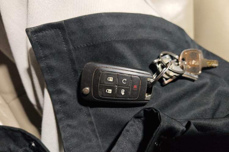 Used Buick GL8 2017 25S Luxury Version China V Standard Vehicle Key