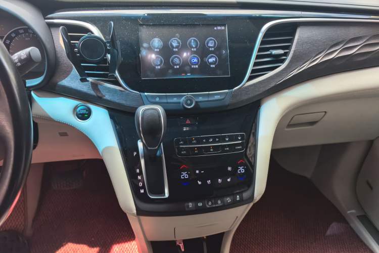 Used Buick GL8 2017 28T Avenir Avia National Emission Standard V Audio And AC Panel