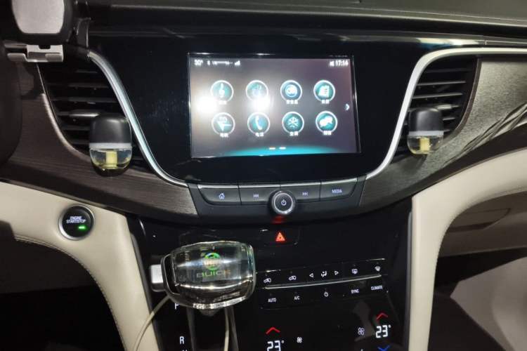 Used Buick GL8 2017 28T Avenir Avia National Emission Standard V Audio And AC Panel