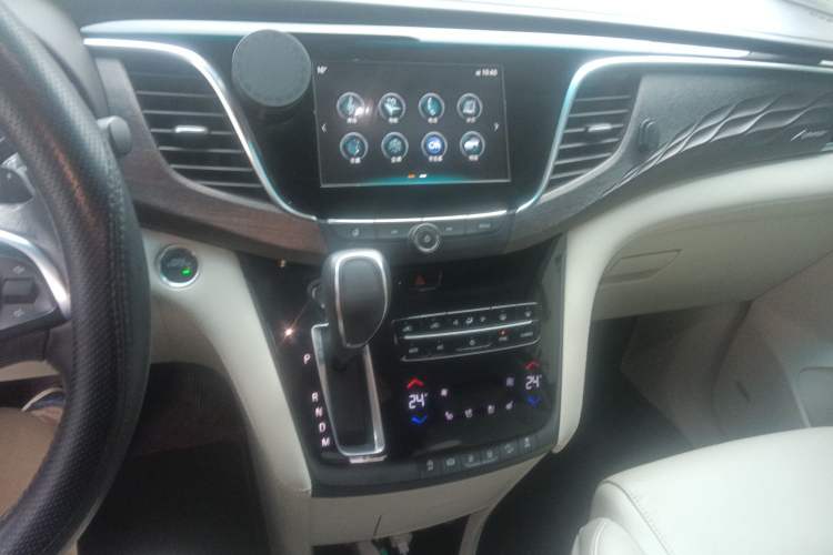 Used Buick GL8 2017 28T Avenir Avia National Emission Standard V Audio And AC Panel