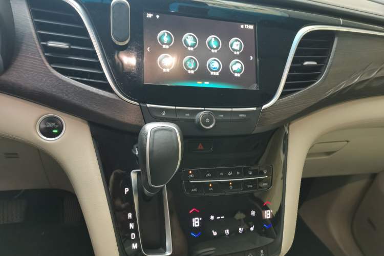 Used Buick GL8 2017 28T Avenir Avia National Emission Standard V Audio And AC Panel
